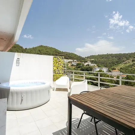Sunny Flat W/ Jacuzzi & Balconies By Host Wise Apartamento
