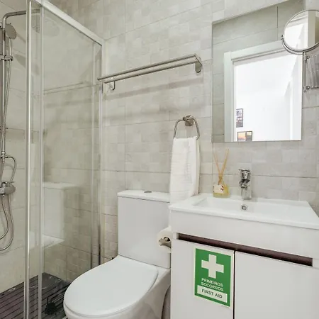 Apartamento Sunny Flat W/ Jacuzzi & Balconies By Host Wise Sesimbra