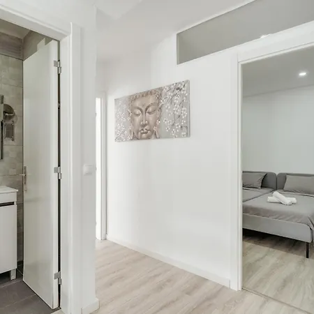 Sunny Flat W/ Jacuzzi & Balconies By Host Wise * Sesimbra