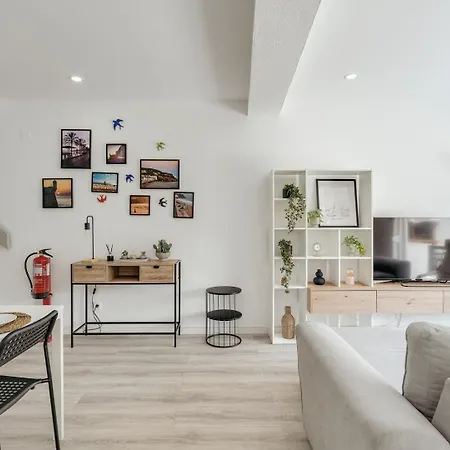 Sunny Flat W/ Jacuzzi & Balconies By Host Wise Apartment