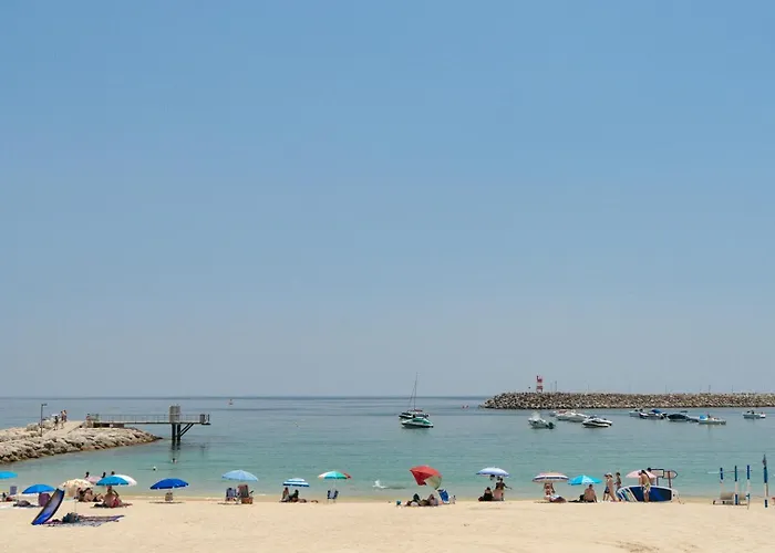 Sunny Flat W/ Jacuzzi & Balconies By Host Wise アパート