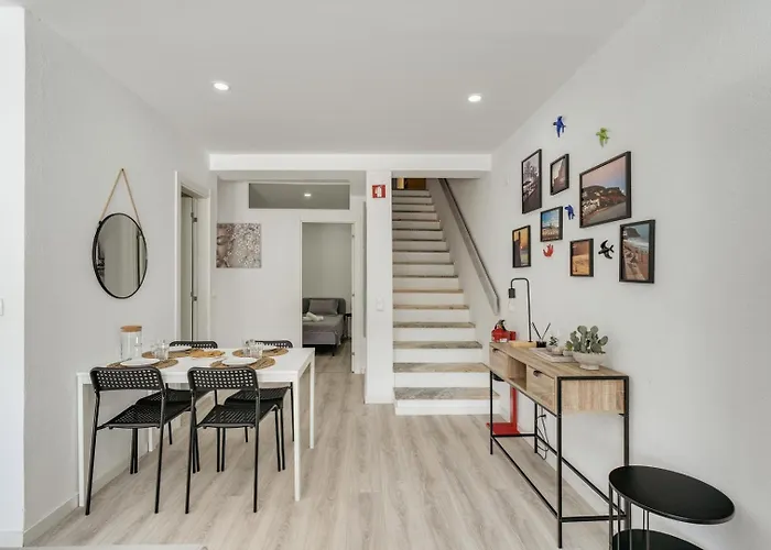 Sunny Flat W/ Jacuzzi & Balconies By Host Wise